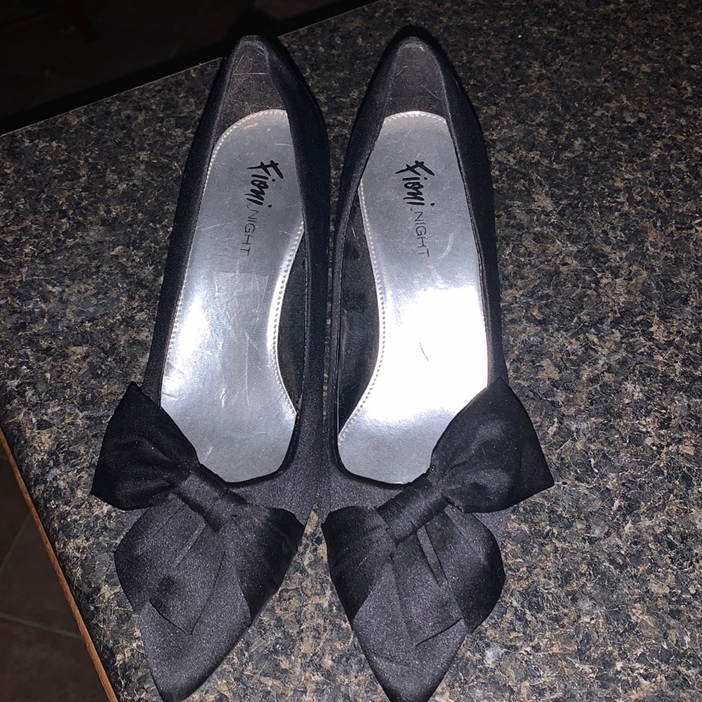 Mid black heels size 7